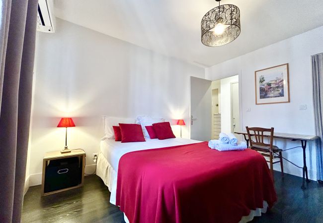 Appartement à Nice - BB OT Balcon Etats Unis - Promenade des Anglais Appartement à Nice - BB OT Balcon Etats Unis - Promenade des Anglais