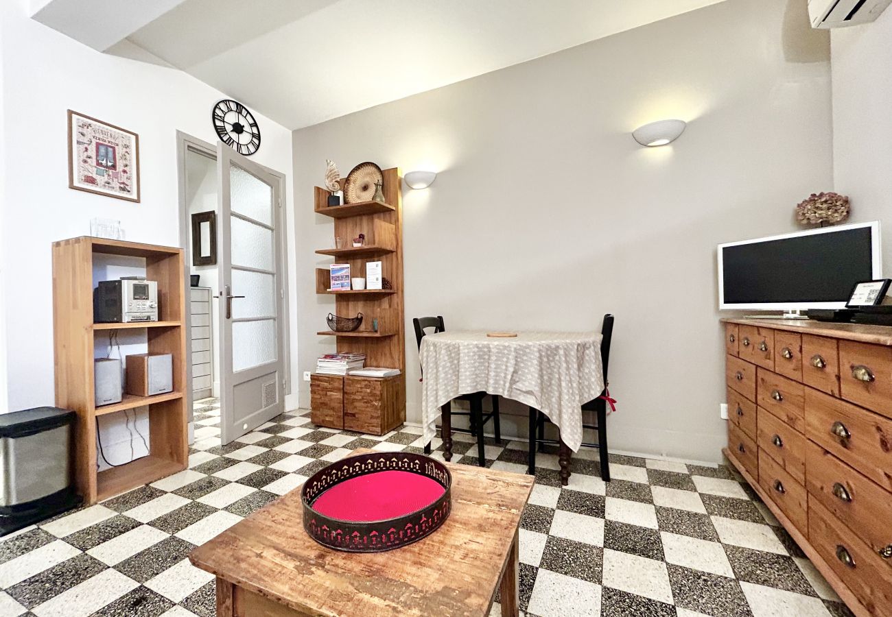 Appartement à Nice - BB OT Balcon Etats Unis - Promenade des Anglais Appartement à Nice - BB OT Balcon Etats Unis - Promenade des Anglais