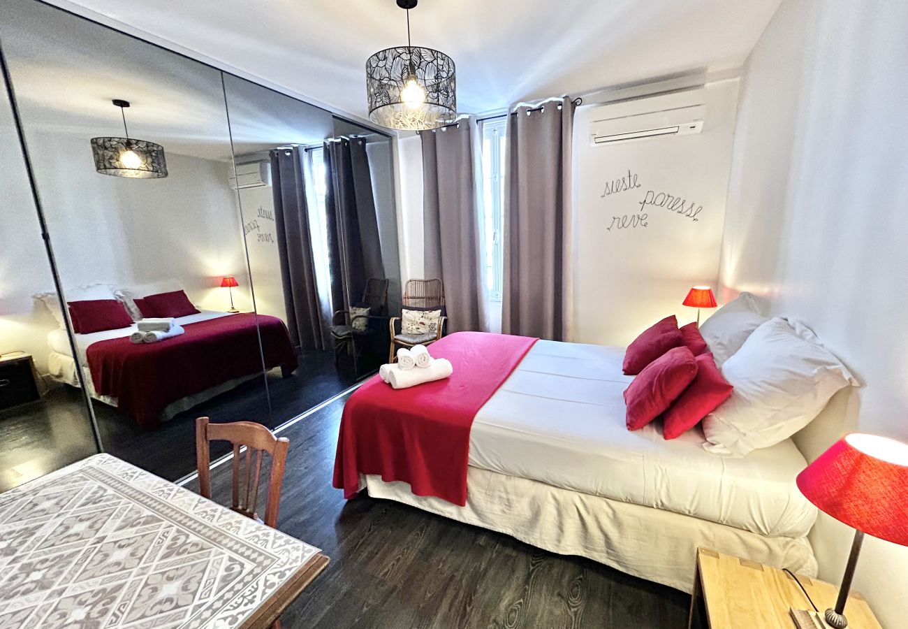 Appartement à Nice - BB OT Balcon Etats Unis - Promenade des Anglais Appartement à Nice - BB OT Balcon Etats Unis - Promenade des Anglais