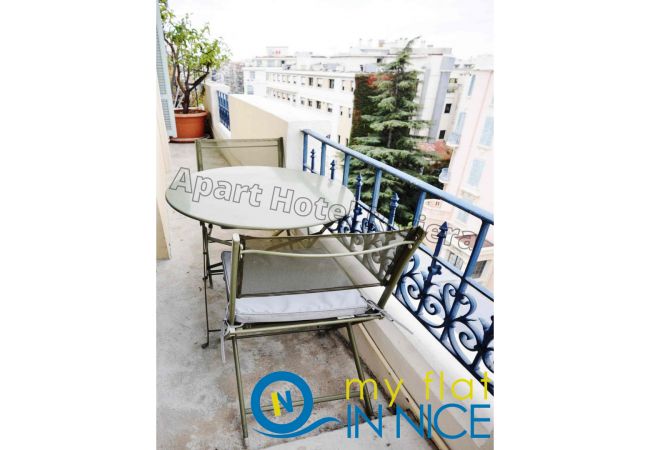 Appartement à Nice - BB G Balcon Excelsior 1 Grimaldi Promenade Angla Appartement à Nice - BB G Balcon Excelsior 1 Grimaldi Promenade Angla