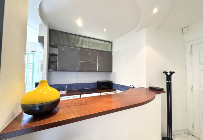 Appartement à Nice - B G La Résidence-Grimaldi Promenade Anglais Appartement à Nice - B G La Résidence-Grimaldi Promenade Anglais