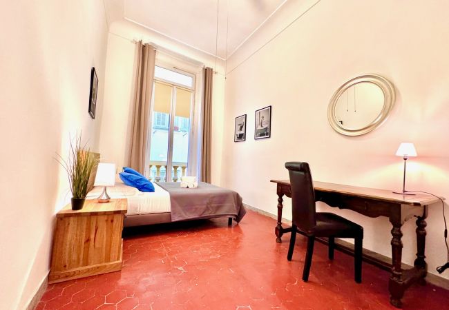 Appartement à Nice - C OT Pont Vieux 2 Old Town Promenade Anglais Appartement à Nice - C OT Pont Vieux 2 Old Town Promenade Anglais