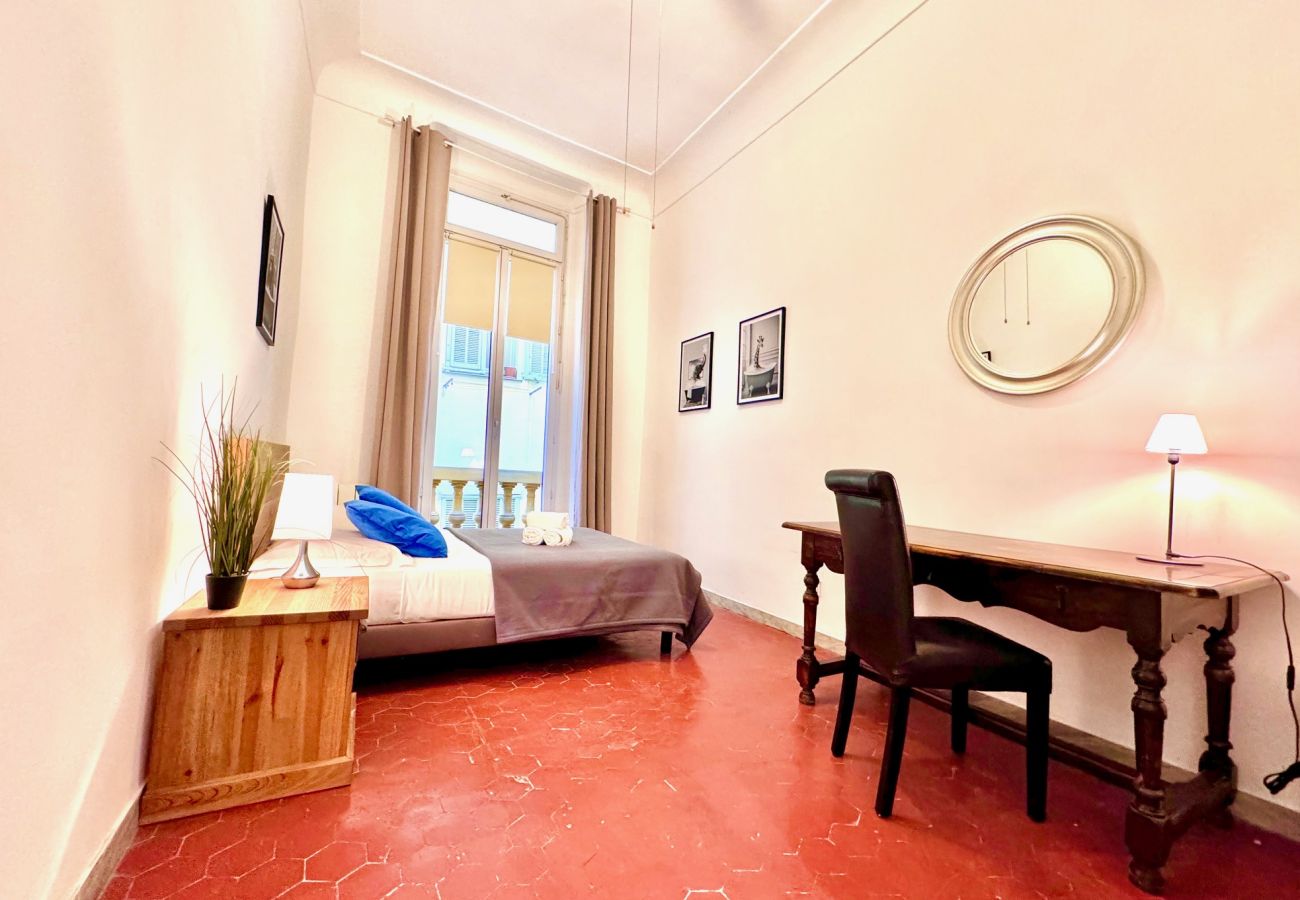 Appartement à Nice - C OT Pont Vieux 2 Old Town Promenade Anglais Appartement à Nice - C OT Pont Vieux 2 Old Town Promenade Anglais