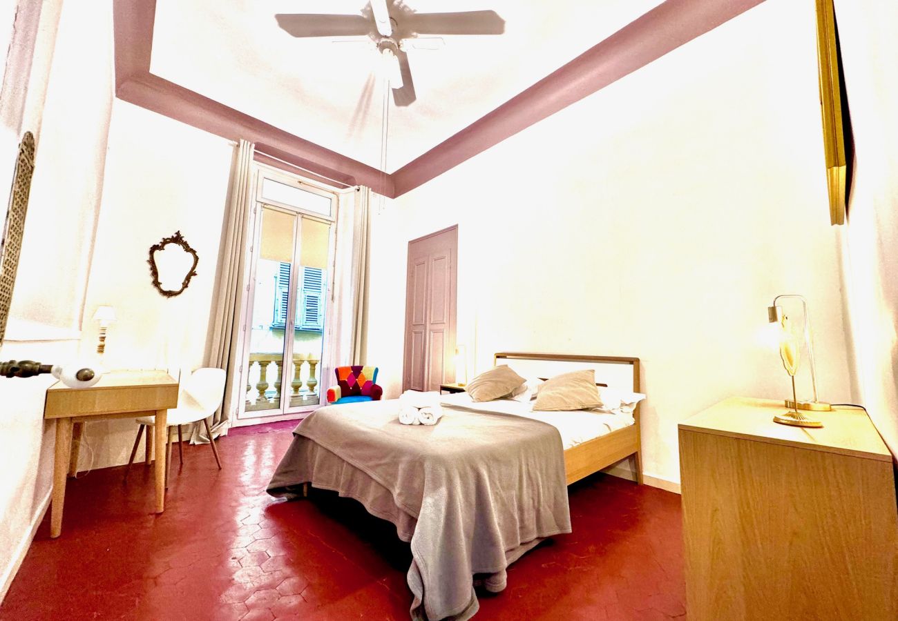 Appartement à Nice - C OT Pont Vieux 2 Old Town Promenade Anglais Appartement à Nice - C OT Pont Vieux 2 Old Town Promenade Anglais