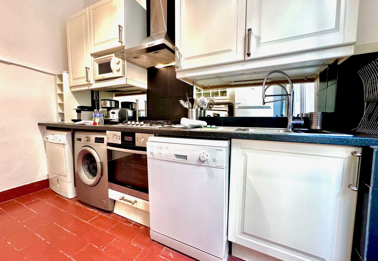 Appartement à Nice - C OT Pont Vieux 2 Old Town Promenade Anglais Appartement à Nice - C OT Pont Vieux 2 Old Town Promenade Anglais