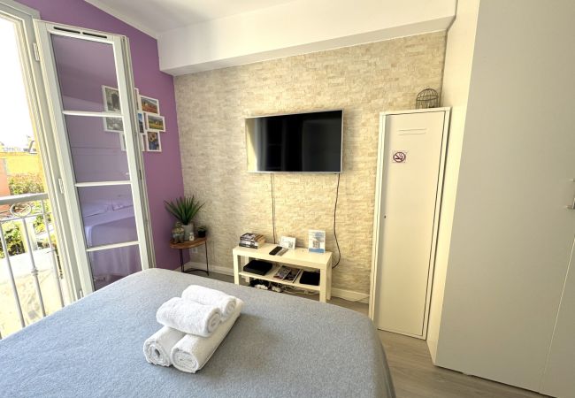 Studio à Nice - AA OT Maison Linda -Vue Mer / Promenade des Angl Studio à Nice - AA OT Maison Linda -Vue Mer / Promenade des Angl