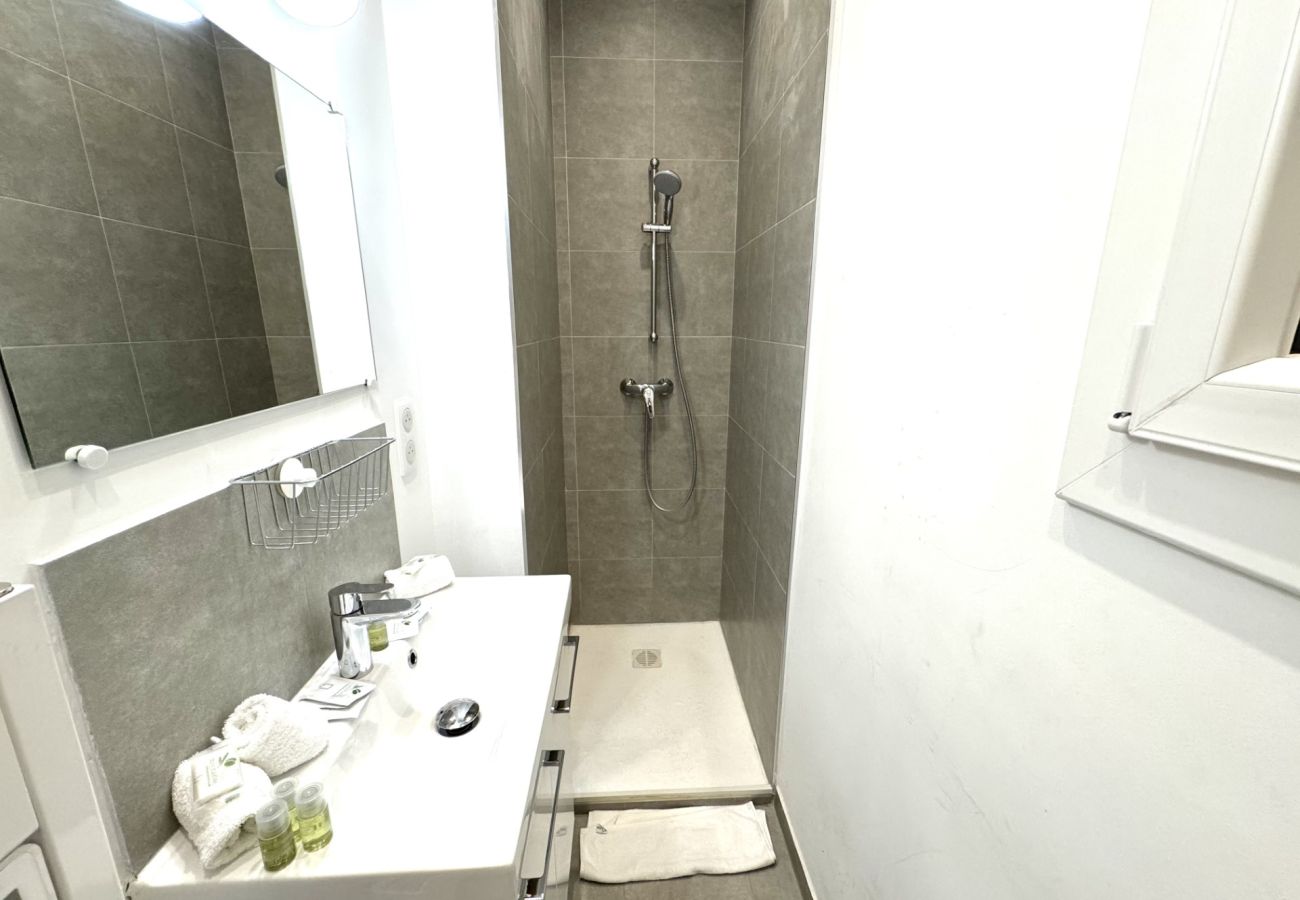 Appartement à Nice - CC G Maison du Grand Sud Promenade des Anglais Appartement à Nice - CC G Maison du Grand Sud Promenade des Anglais