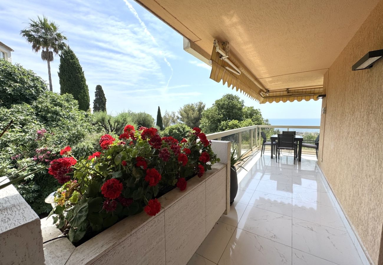 Appartement à Nice - CCC G La Terrasse de Clairefontaine -Swimming pool Appartement à Nice - CCC G La Terrasse de Clairefontaine -Swimming pool