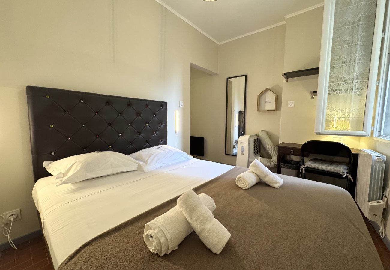 Appartamento a Nice - B OT - Vincent 1 - Old Town / Promenade des Anglai Appartamento a Nice - B OT - Vincent 1 - Old Town / Promenade des Anglai