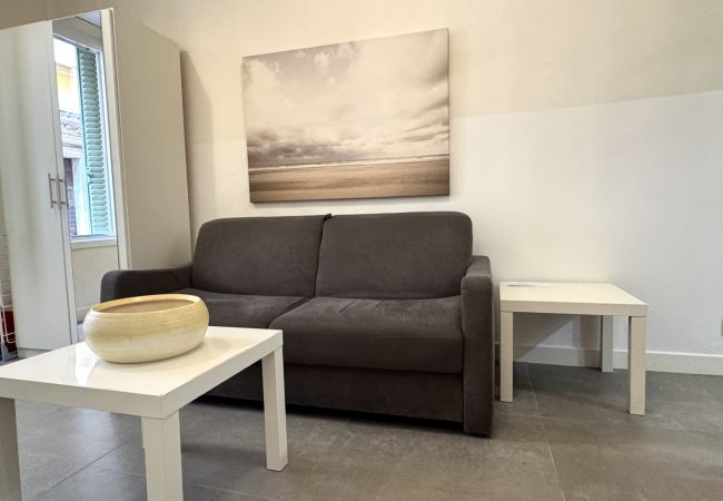  a Nice - A OT Malonat 2 - Old Town / Promenade des Anglai