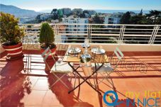 Appartamento a Nice - B C Terrasse Loft Cimiez - Vue Mer - Sea view