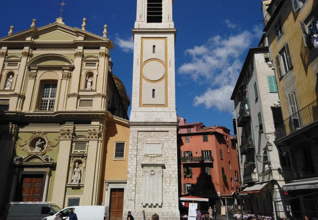 Affitto Appartamento Centro storico, Casa vacanze Nizza Costa Azzurra Tranquillo e luminoso appartamento di 2 locali, situato in posizione ideale a 5 minuti a piedi dalla spiaggia.