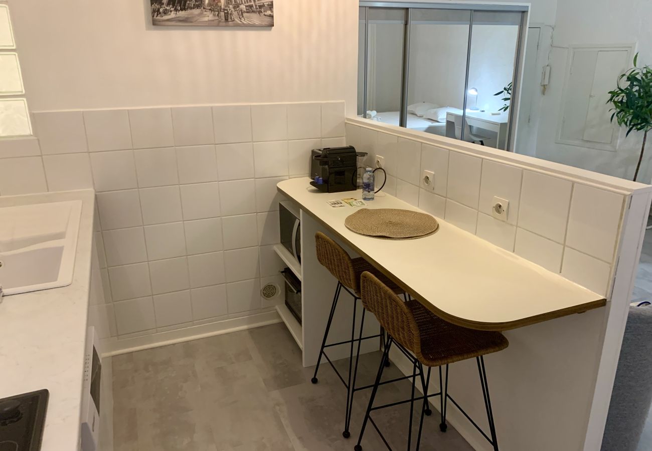 Studio a Nice - AA OT Cocon de Gilly Vieux Nice - Promenade des An Studio a Nice - AA OT Cocon de Gilly Vieux Nice - Promenade des An