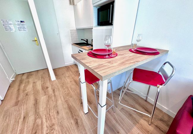 Studio a Nice - AA G Balcon Lenval - Promenade des Anglais Studio a Nice - AA G Balcon Lenval - Promenade des Anglais