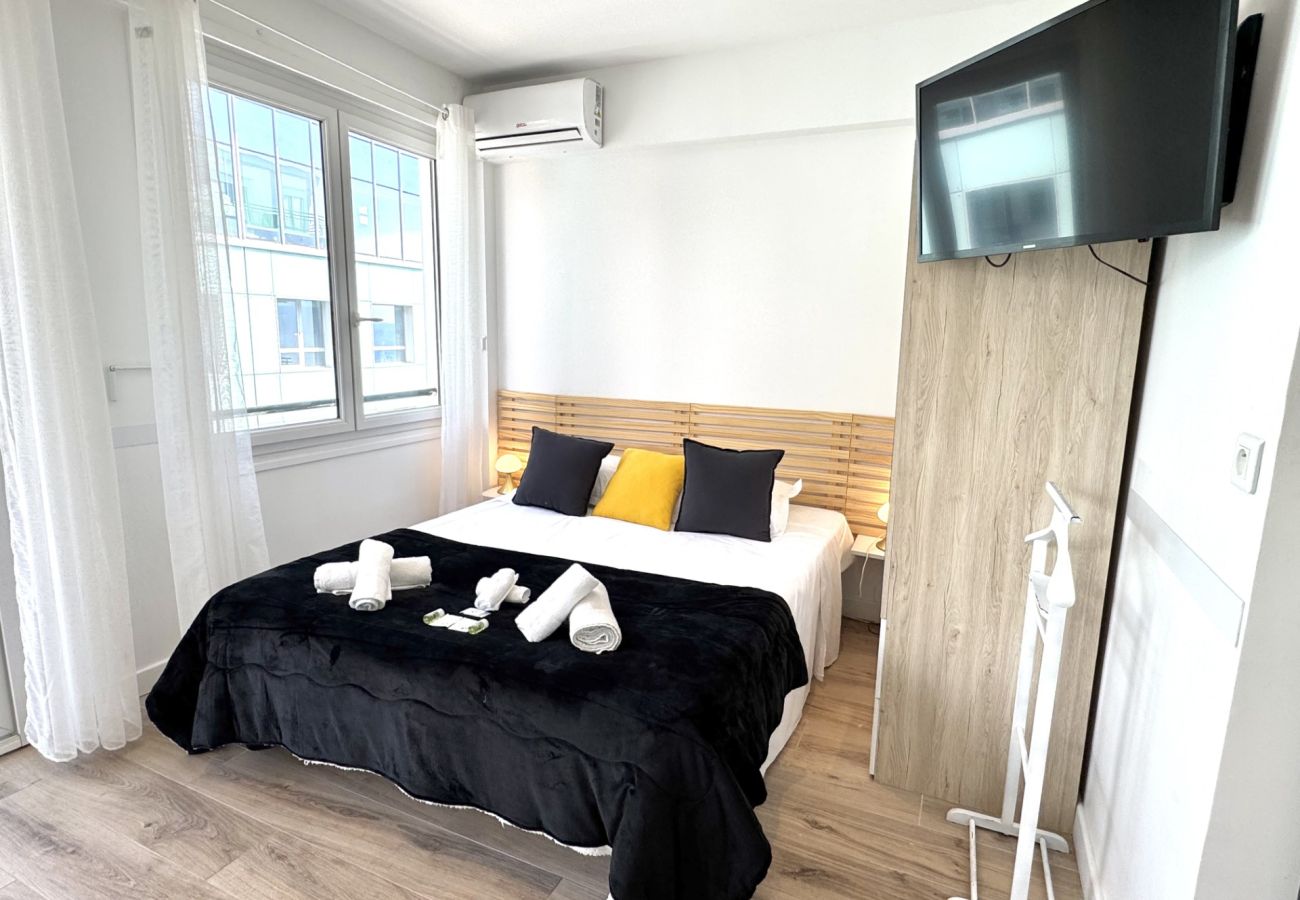 Studio a Nice - AA G Balcon Lenval - Promenade des Anglais Studio a Nice - AA G Balcon Lenval - Promenade des Anglais