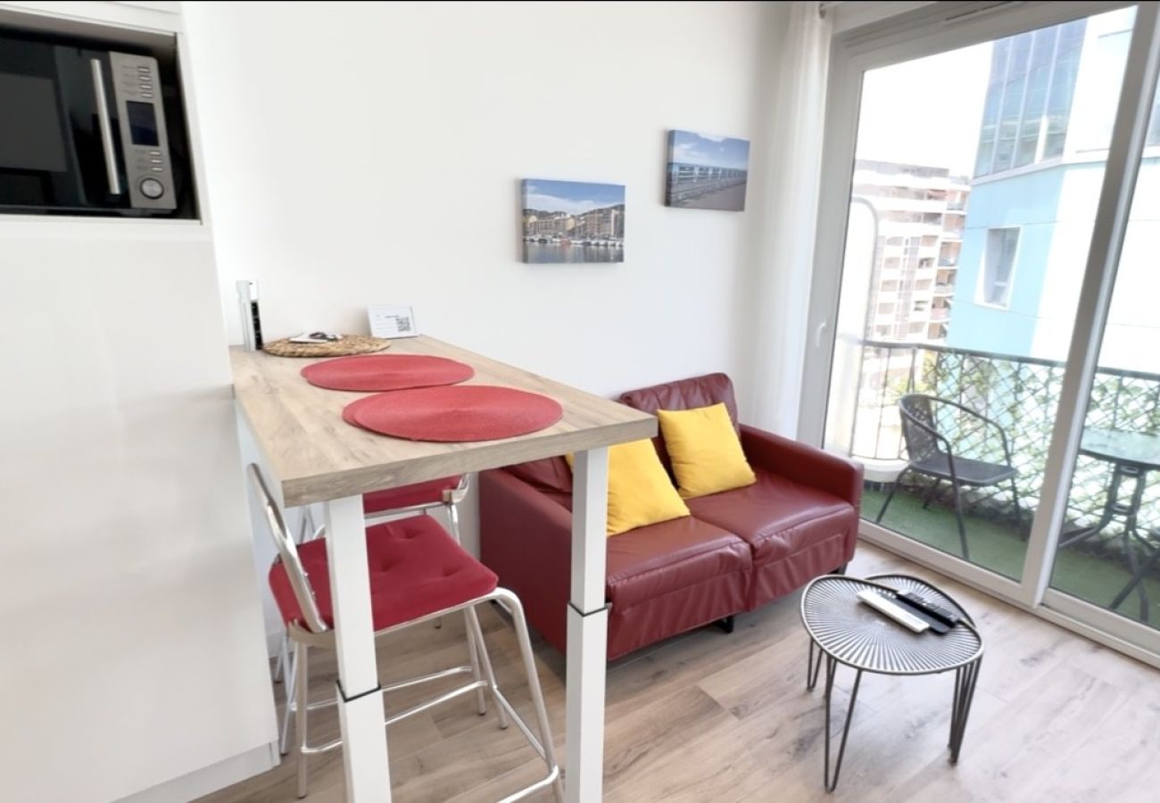 Studio a Nice - AA G Balcon Lenval - Promenade des Anglais Studio a Nice - AA G Balcon Lenval - Promenade des Anglais