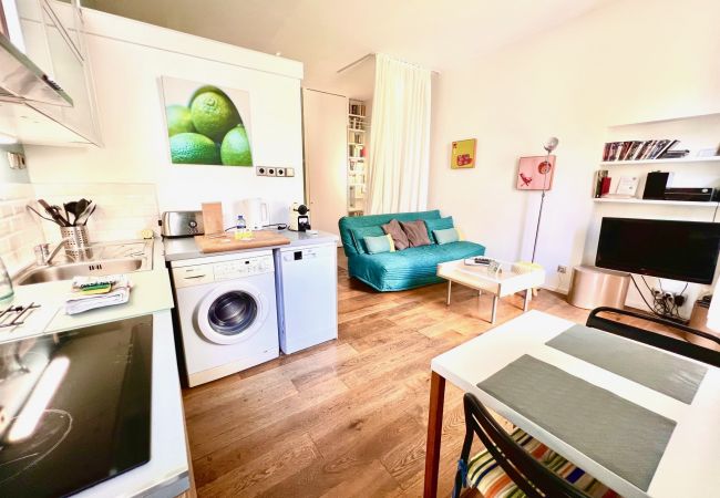 Studio in Nice - AA G Terrasse Esprit Grimaldi Promenade Anglais Studio in Nice - AA G Terrasse Esprit Grimaldi Promenade Anglais