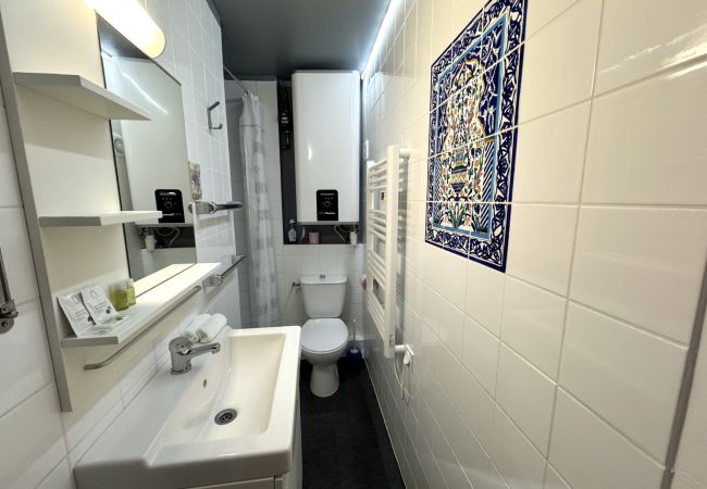 Apartment in Nice - B OT - Vincent 1 - Old Town / Promenade des Anglai Apartment in Nice - B OT - Vincent 1 - Old Town / Promenade des Anglai