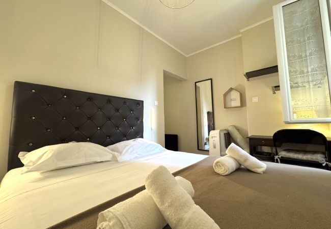 Apartment in Nice - B OT - Vincent 1 - Old Town / Promenade des Anglai Apartment in Nice - B OT - Vincent 1 - Old Town / Promenade des Anglai