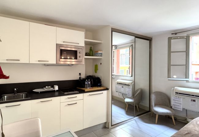 Studio in Nice - A OT Malonat 3 - Old Town / Promenade des Anglais Studio in Nice - A OT Malonat 3 - Old Town / Promenade des Anglais