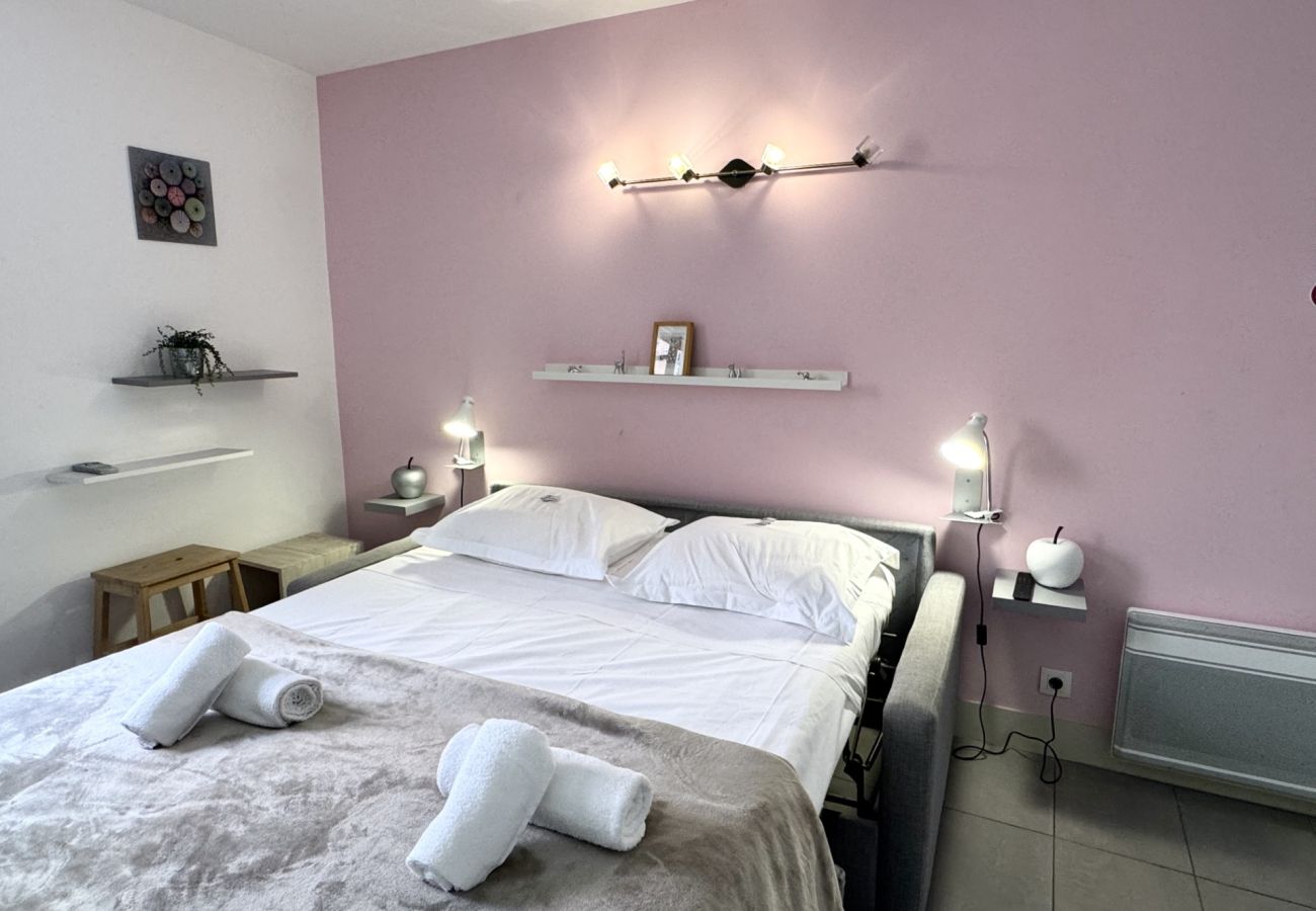 Studio in Nice - A OT Malonat 3 - Old Town / Promenade des Anglais Studio in Nice - A OT Malonat 3 - Old Town / Promenade des Anglais