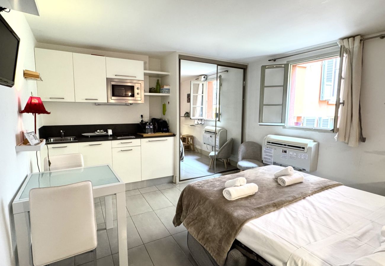 Studio in Nice - A OT Malonat 3 - Old Town / Promenade des Anglais Studio in Nice - A OT Malonat 3 - Old Town / Promenade des Anglais