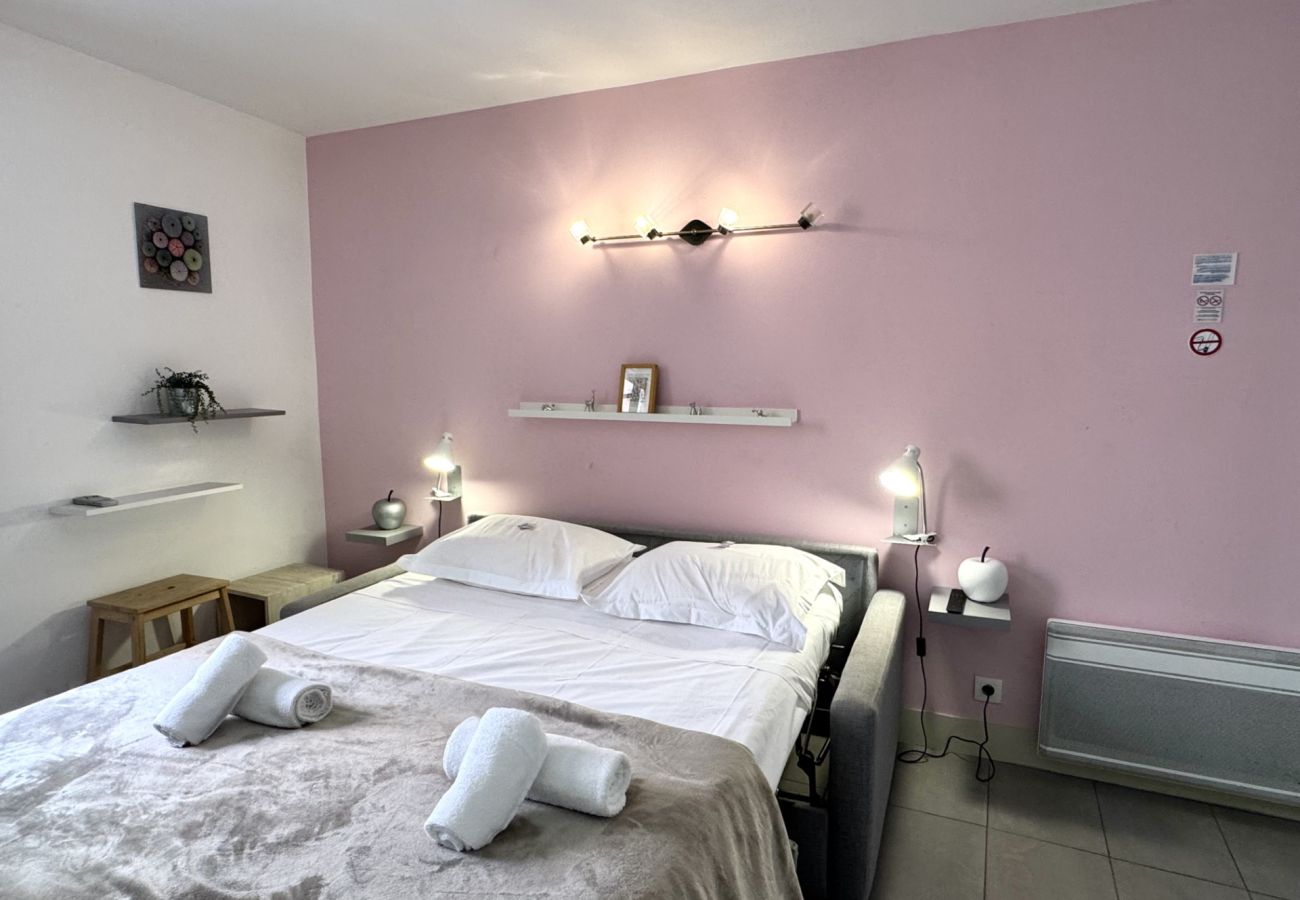 Studio in Nice - A OT Malonat 3 - Old Town / Promenade des Anglais Studio in Nice - A OT Malonat 3 - Old Town / Promenade des Anglais