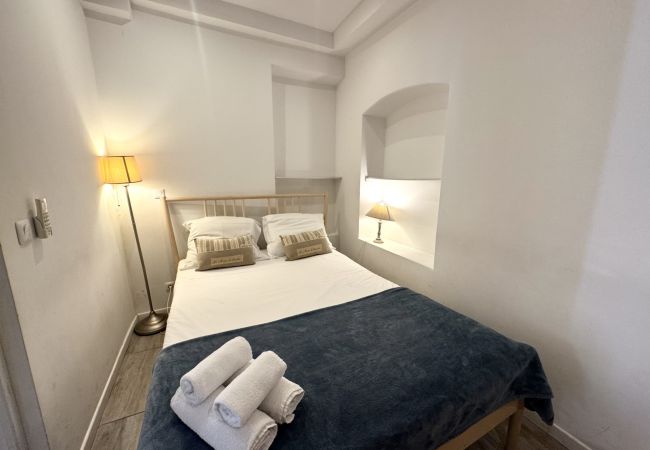 Apartment in Nice - B OT Barillerie 12 / Old Town - Promenade Anglais Apartment in Nice - B OT Barillerie 12 / Old Town - Promenade Anglais