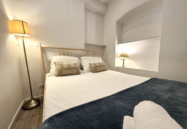 Apartment in Nice - B OT Barillerie 12 / Old Town - Promenade Anglais Apartment in Nice - B OT Barillerie 12 / Old Town - Promenade Anglais