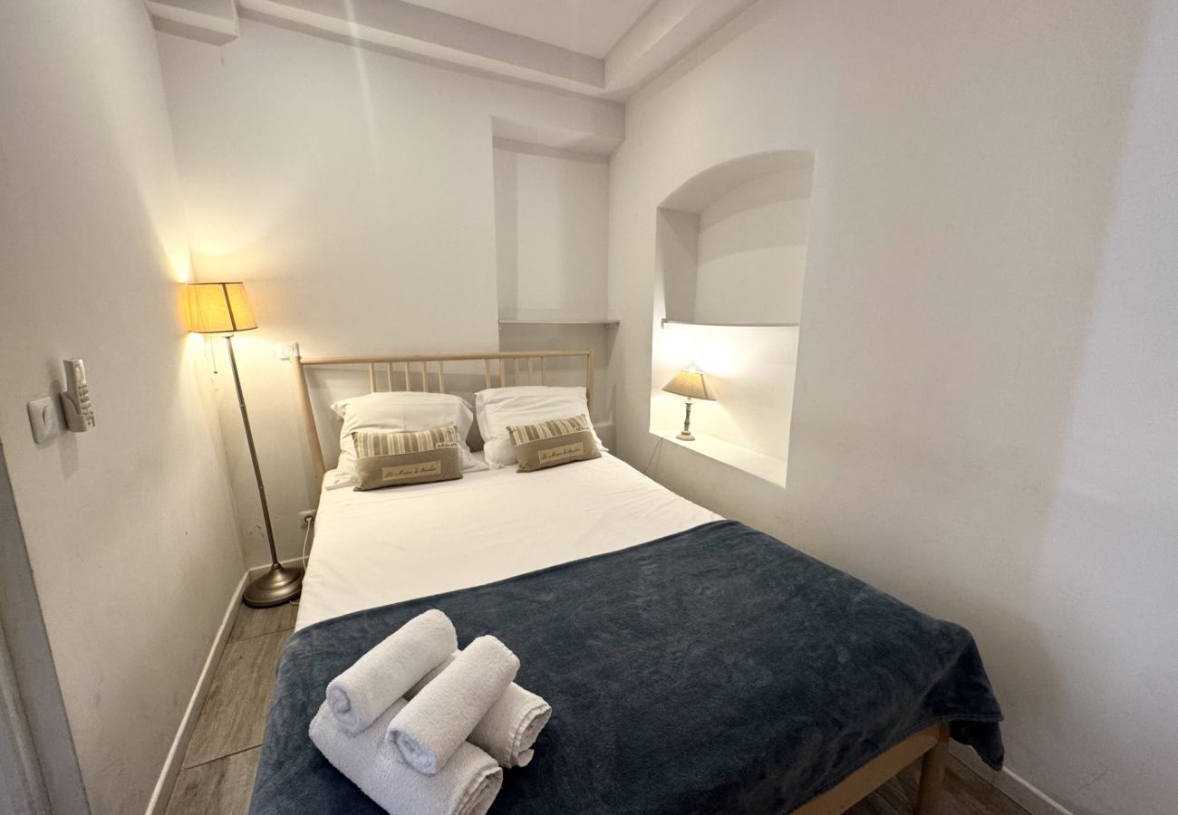 Apartment in Nice - B OT Barillerie 12 / Old Town - Promenade Anglais Apartment in Nice - B OT Barillerie 12 / Old Town - Promenade Anglais