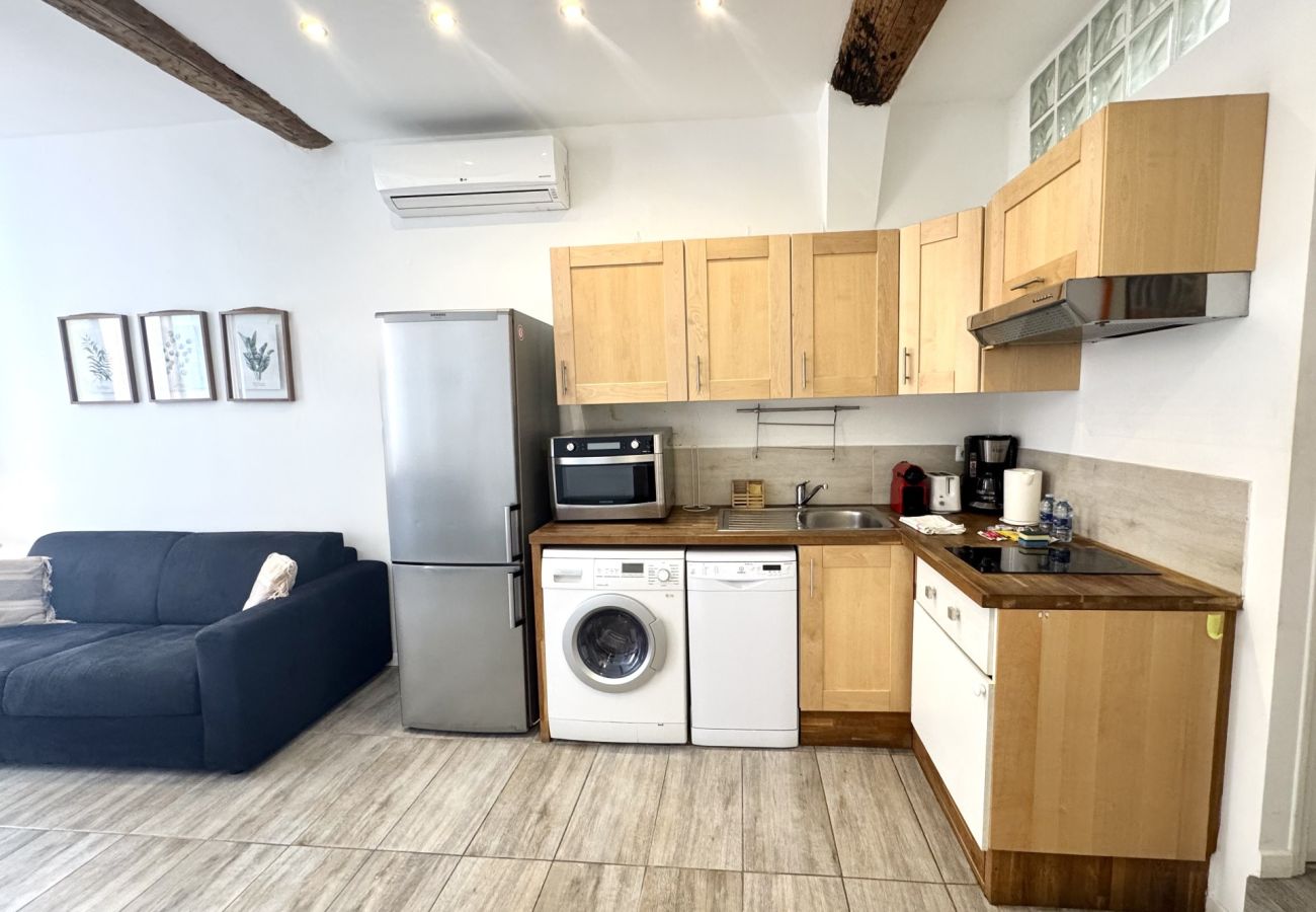 Apartment in Nice - B OT Barillerie 12 / Old Town - Promenade Anglais Apartment in Nice - B OT Barillerie 12 / Old Town - Promenade Anglais