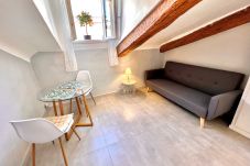Apartment in Nice - B OT La Maison d'Alexandre 1 - Vieille Ville / Pro