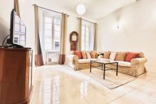 Apartment in Nice - CCC OT Loft du Château -Old Town Prom des Anglais