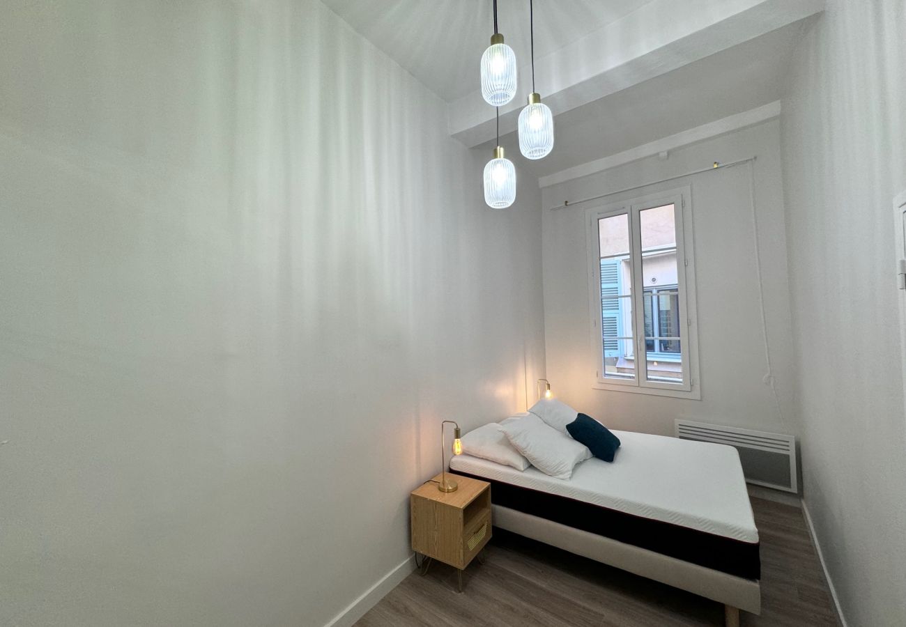 Apartment in Nice - B OT Cocon du Moulin - Old Town Promenade des Angl Apartment in Nice - B OT Cocon du Moulin - Old Town Promenade des Angl