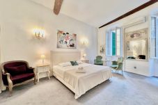 Apartment in Nice - DDD OT La Maison Du Senat - Old Town
