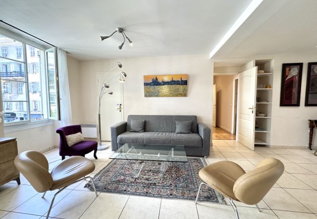  in Nice - CC G Hotel des Postes 2 - City center Massena