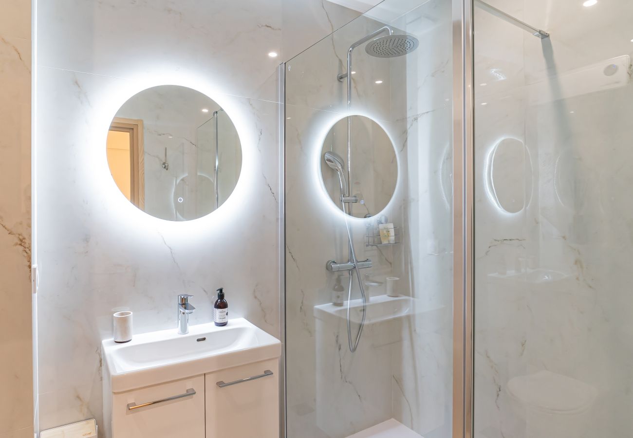 Apartment in Nice - B G Cocon Meyerbeer - Grimaldi Promenade des Angla Apartment in Nice - B G Cocon Meyerbeer - Grimaldi Promenade des Angla