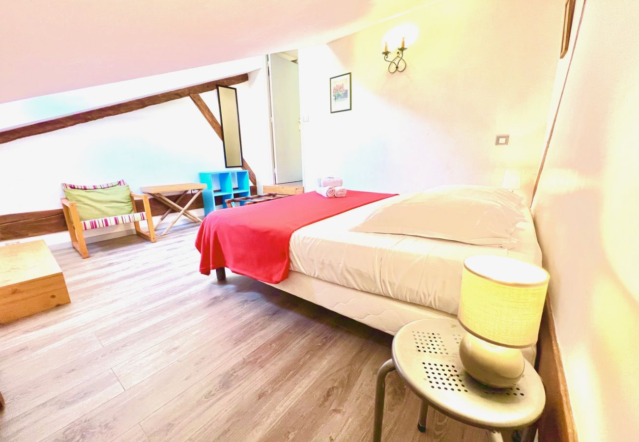 Apartment in Nice - E OP Duplex d'Antoine Old Port - Old Town Apartment in Nice - E OP Duplex d'Antoine Old Port - Old Town