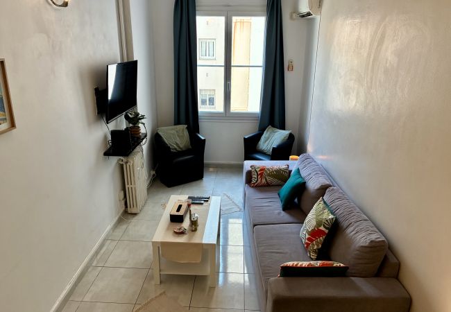 Apartment in Nice - B G Cocon Dante - Grimaldi Promenade Des Anglais